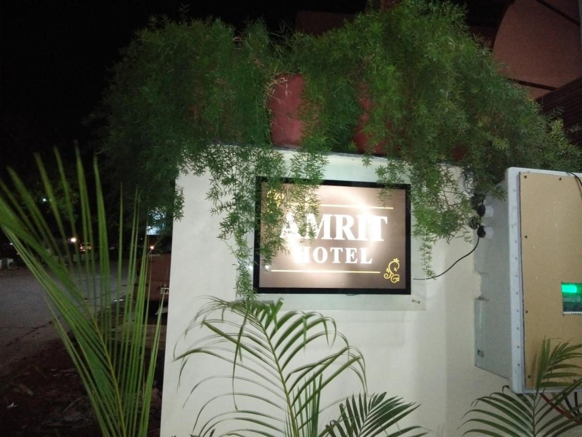 Amrit Hotel, 博帕尔 外观 照片